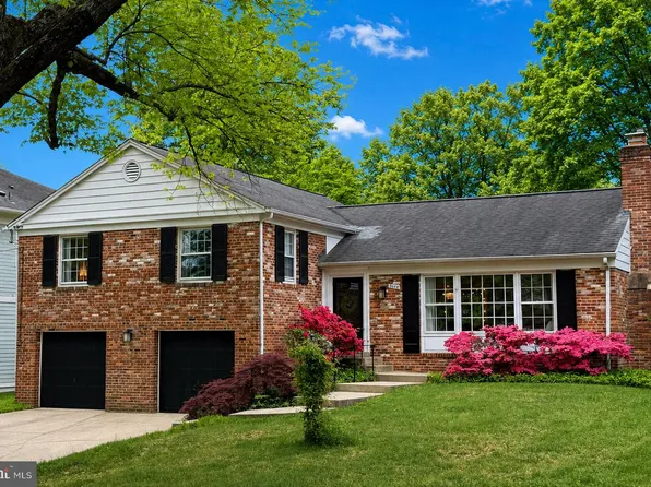 5608 Newington Rd, Bethesda, MD 20816