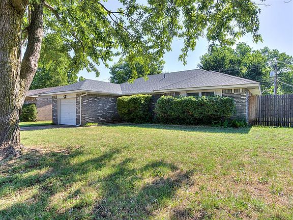 3rd image of 518 S Meadow Ln