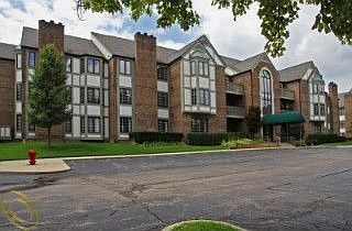 1st image of 831 Deer Ct #605