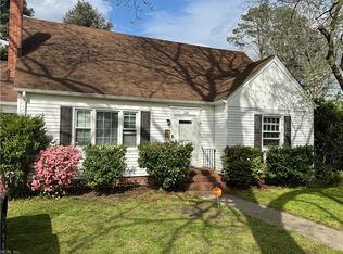 1036 Macarthur Dr, Suffolk, VA 23434
