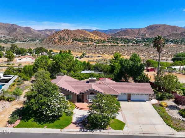 2550 Palomino Dr, Acton, CA 93510