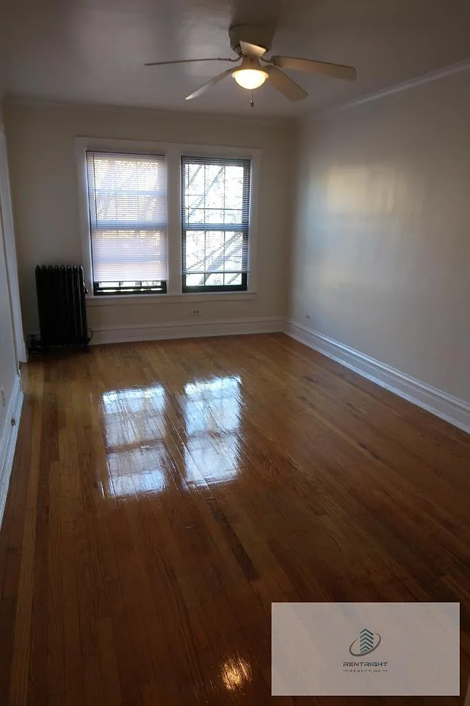 1 bed, 1.0 bath, 900 sqft, $1,500 — Photo 1