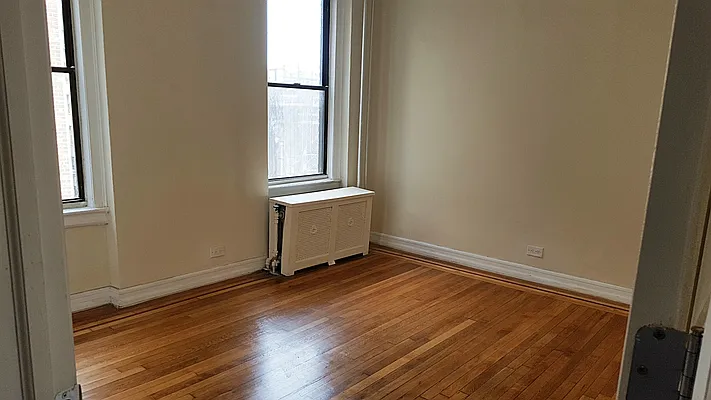 Rented by B.H. TAL Real Estate | media 23