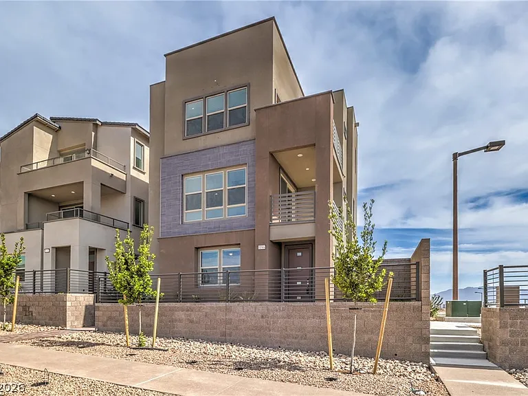 11504 Fleet Wing Ave — Photo 2