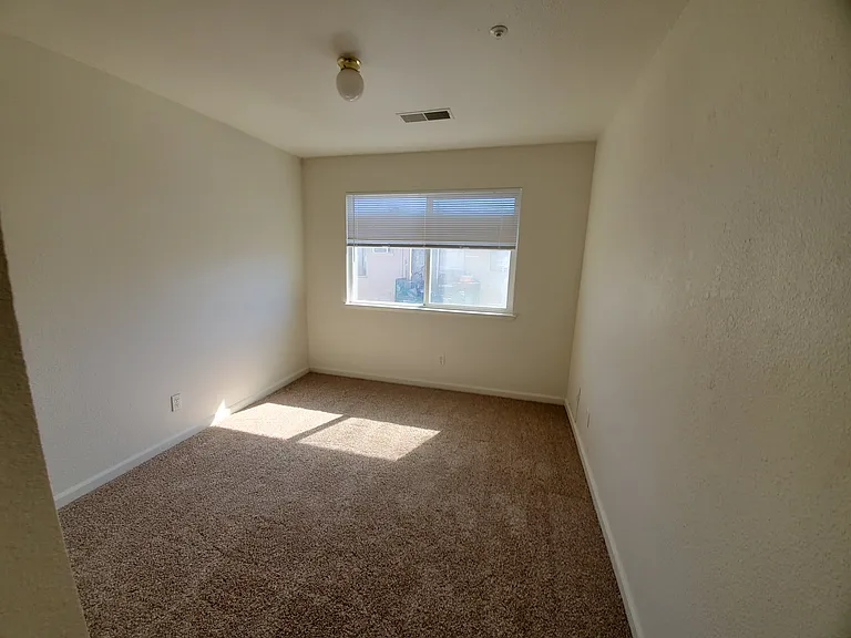 2255 Chestnut St #9 — Photo 7