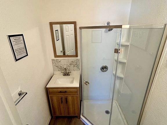 3rd image of 216 E Palm Dr #3