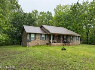1039 S Lane Ct, Grimsley, TN 38565