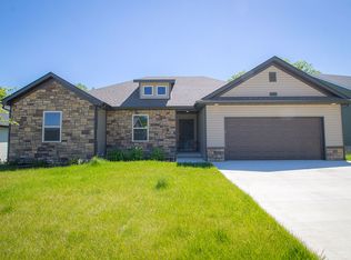 3308 Timber Run Dr, Columbia, MO 65203