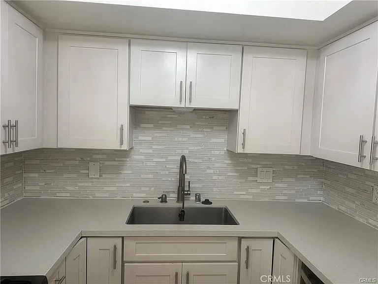 380 W Wilson St #F103 — Photo 7