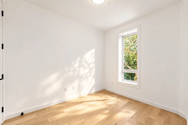 Bedroom, photo 2