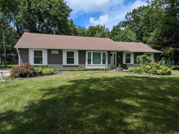 1304 Ludwig Park Dr, Fort Wayne, IN 46825