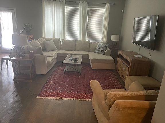 4th image of 1917 Barrel Oak Dr