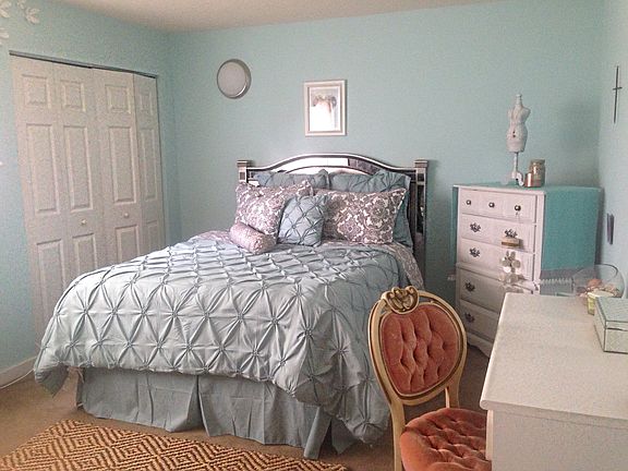 2nd image of 110 Sand Pine Ln