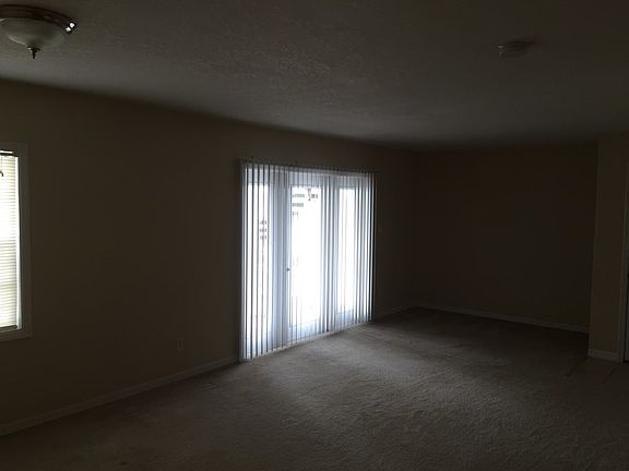 4th image of 101 Pompano Dr SE APT A
