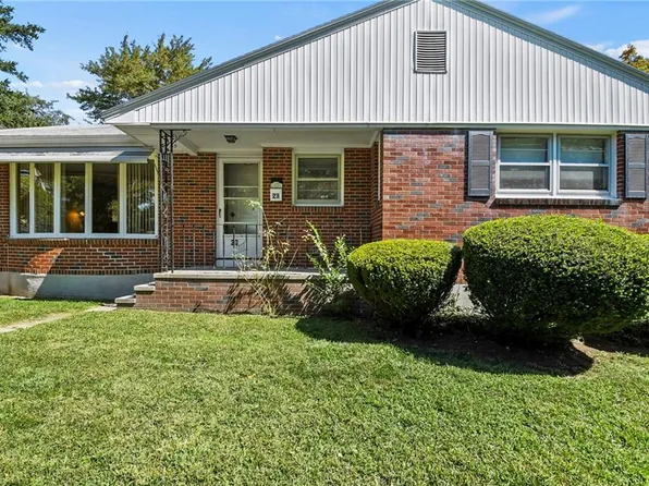 23 Perkins Ave, Westerly, RI 02891