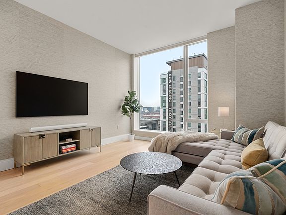 4th image of 380 Harrison Ave #Penthouse 2m