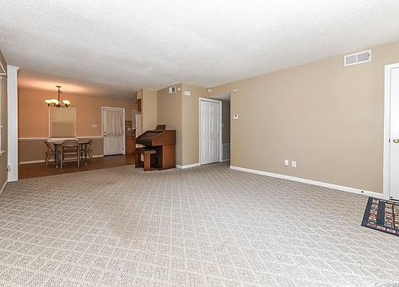 4th image of 5813 Brickstone Dr