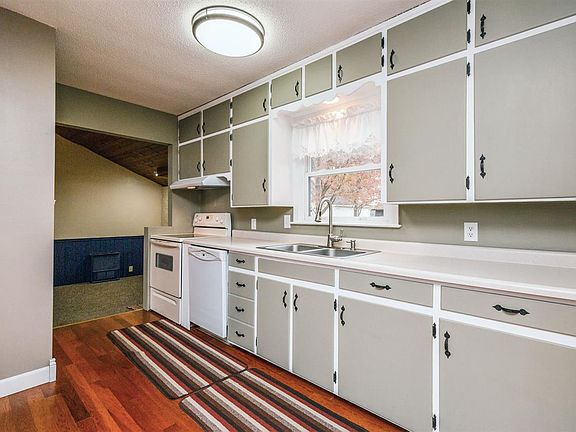 5th image of 1701 G Ave