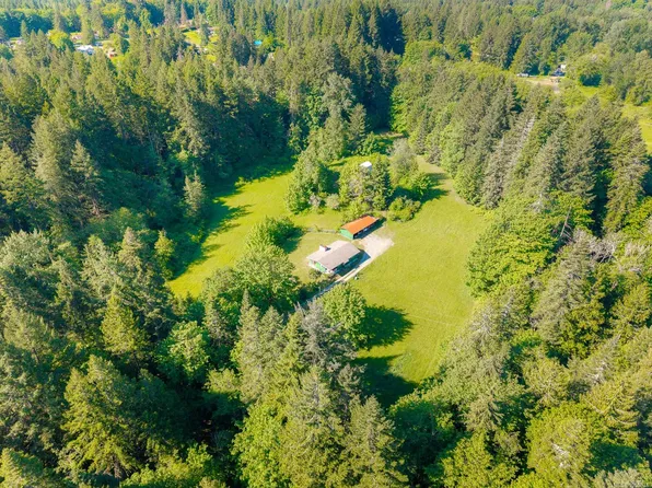3541 Casey Rd, North Cowichan, BC V9L 6E6
