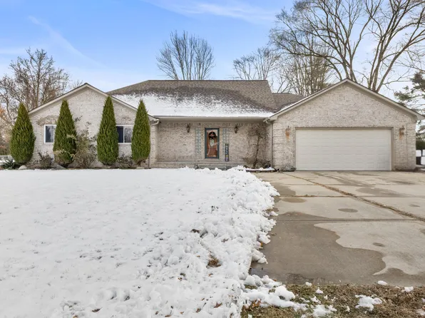 39340 Hamon St, Harrison Township, MI 48045