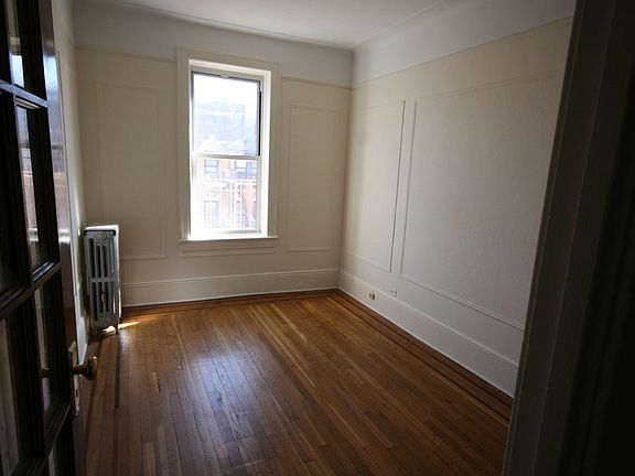 4th image of 2276 41st St APT 4C