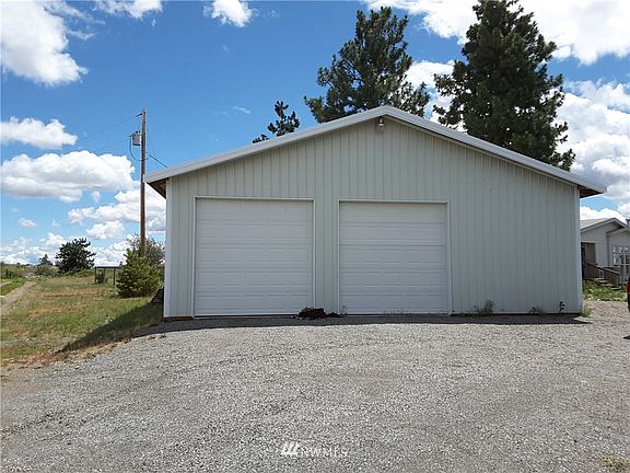 4th image of 420 A Cameron Lake Loop Road