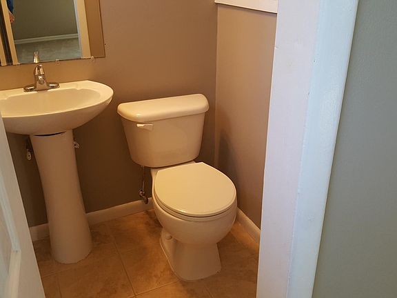 4th image of 6409 Beauclair Dr