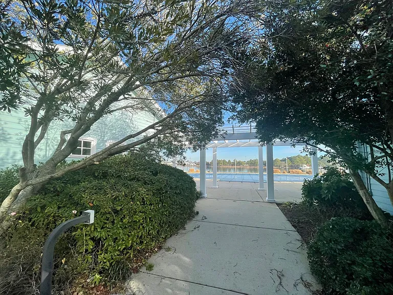 8275 Captains Way — Photo 27