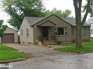 315 N Blossom St, Lake View, IA 51450