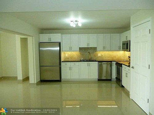 3rd image of 2353 Woodlands Way #2353