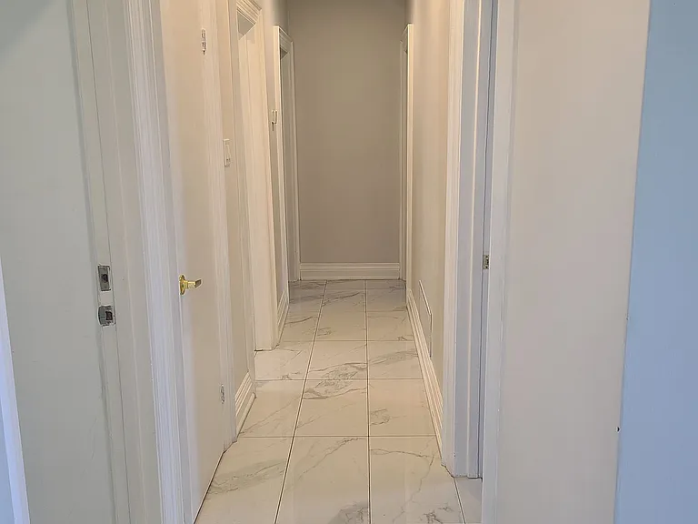 43 Playfair Ave — Photo 6