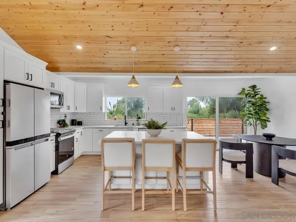 1028-30 Balour Dr, Encinitas, CA 92024