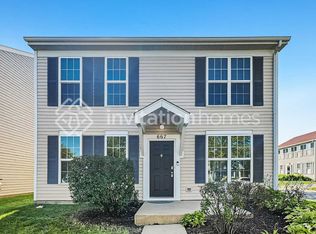 667 Four Seasons Blvd, Aurora, IL 60504