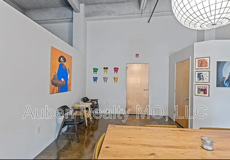 360 W Pershing Rd #330 — Photo 10