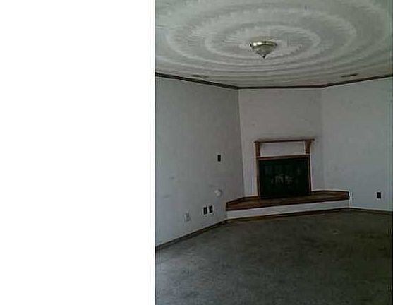 4th image of 3007 Myrtle Ave