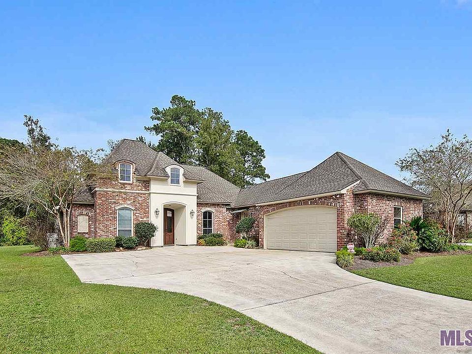 1st image of 14735 Wisteria Lakes Dr