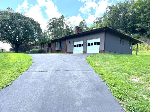 9146 Fairview Rd, Duffield, VA 24244