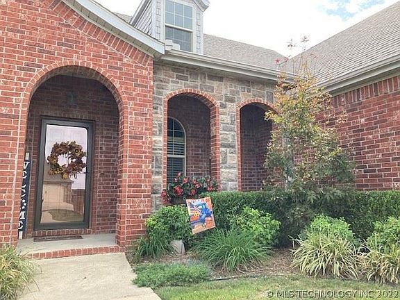 3rd image of 5403 Ashbrook Dr