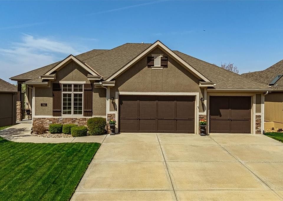 1st image of 3112 NE 91st Pl