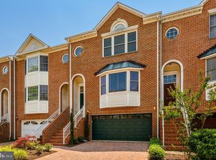 8162 Madrillon Ct, Vienna, VA 22182