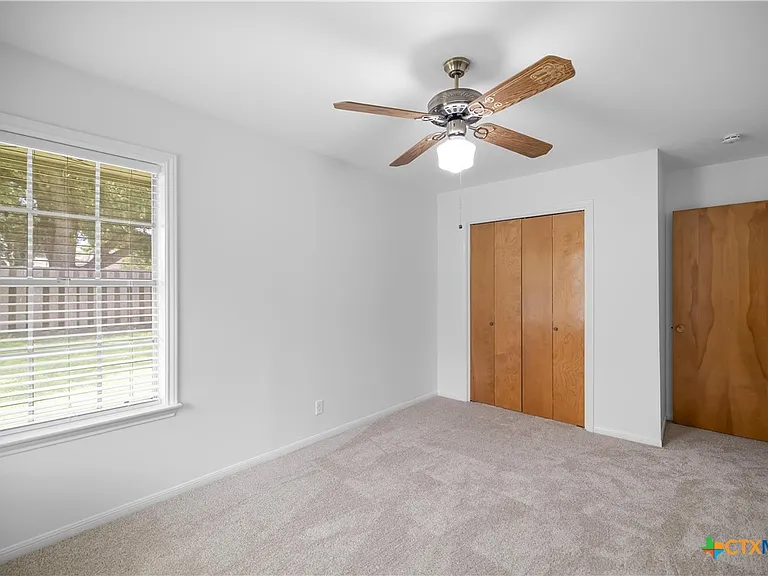 608 Rosewood Dr — Photo 17