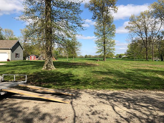 3rd image of Heritage Ln