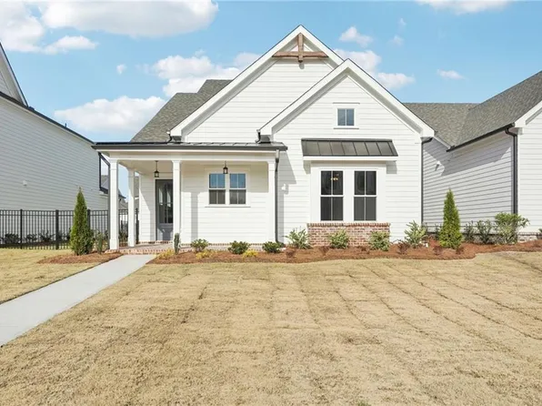 527 Godfrey Dr, Cumming, GA 30040