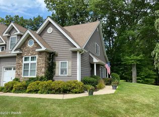 1103 Macintosh Way, Matamoras, PA 18336