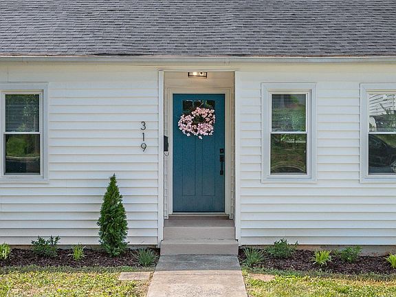 4th image of 319 Warren Ave