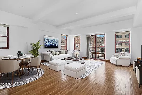 1st image of 40 E 61st St APT 11B