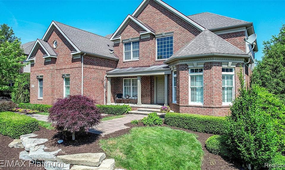 1st image of 50572 Langley Dr