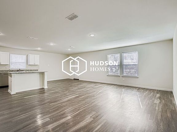 3rd image of 213 Wild Flower Dr