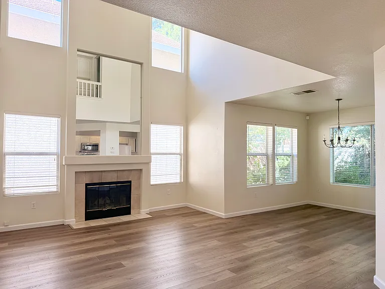 3492 Apollo Cir — Photo 1