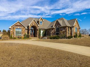 205 Devonshire St, Mount Pleasant, TX 75455